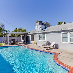 4 Bedroom House With A Pool Los Angeles Exterior photo