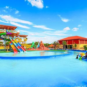 Trang Villa Hotel And Water Park Exterior photo