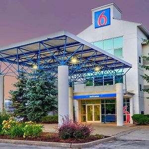 Motel 6-Burlington, ON - Toronto West - Oakville Exterior photo