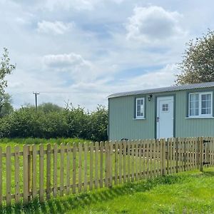 Shepherd Hut Appartement Warwick  Exterior photo