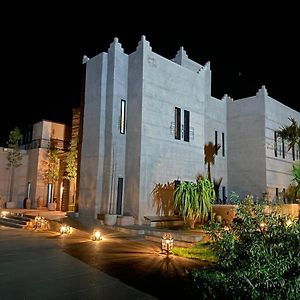 Le Petit Chateau Des Anges Bed and Breakfast Marrakesh Exterior photo