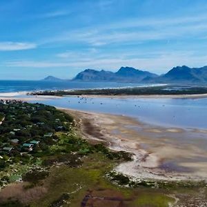 Fisherhaven Guest House Hermanus Exterior photo