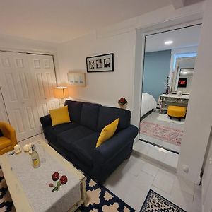 Comfy And Chic Boston Apartment! Free Parking Exterior photo