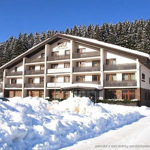 Ski Apartman Sajmon So Saunou Appartement Makov Exterior photo