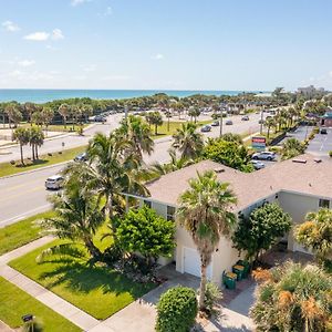 Coconut Cabana - Duplex Delight, Beach-Themed 6Br Retreat With 2 Outdoor Patios & Grill, Steps From The Sand! Villa Melbourne Exterior photo