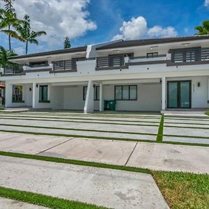 Luxe 4Bd Duplex With Heated Pool, Close To Restaurants Villa South Miami Exterior photo