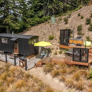 The Shepherds Hut - Boutique Retreat. Appartement Hanmer Springs Exterior photo