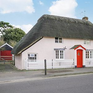 The Old Thatch Christchurch  Exterior photo