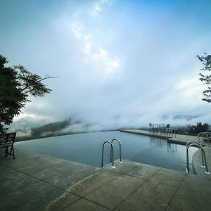 Haze And Kites Resort Munnar Exterior photo