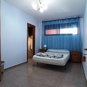 Los Cristianos Centro, Room With A Private Bathroom In Shared Apartment Arona  Exterior photo