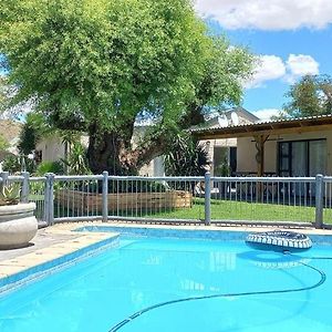 Potties Guesthouse De Aar Exterior photo