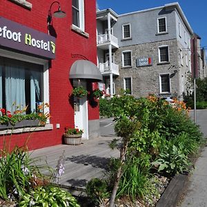 Barefoot Inn Ottawa Exterior photo