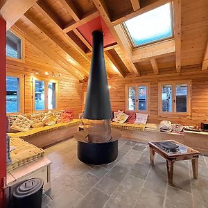 Hakuna Matata - Family Apt - 4 Vallees - Swiss Alps Appartement Bruson Exterior photo