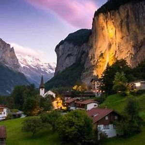 Komfortabel, Perfekte Lage, Neue Wohnung, Gratis P Lauterbrunnen Exterior photo