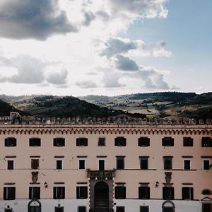 Castello Costaguti Hotel Roccalvecce Exterior photo