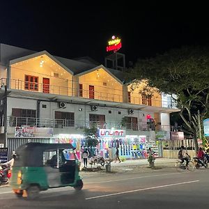 Thisha Hotel & Restaurant Jaffna Exterior photo