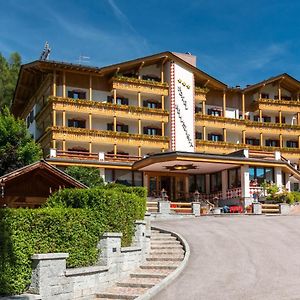 Hotel Bellavista Pinzolo Exterior photo