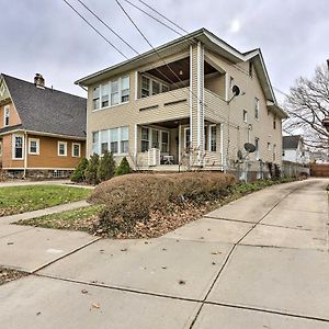 Lakewood Home With Yard About 8 Mi To Cleveland! Exterior photo