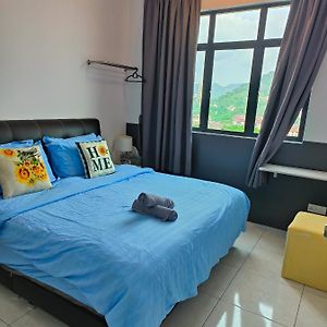 The Sun 1 Or 3Br Bayan Lepas 4 To 10 Pax Wl Appartement Exterior photo