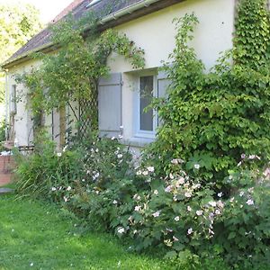 Le Brame - Chambres D'Hotes Avilly-Saint-Leonard Exterior photo