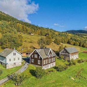 Heggjabygda Gjestegard, Nordfjordeid Villa Exterior photo