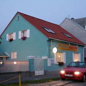 Penzion Kapitan Hotel Jindřichův Hradec Exterior photo