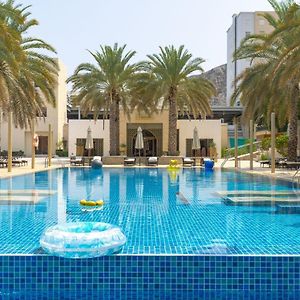 Sheraton Oman Hotel Masqat Exterior photo