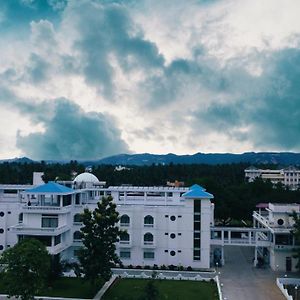 Hotel Agni Krishnagiri Exterior photo