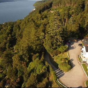 Craigdarroch Hotel Foyers Exterior photo