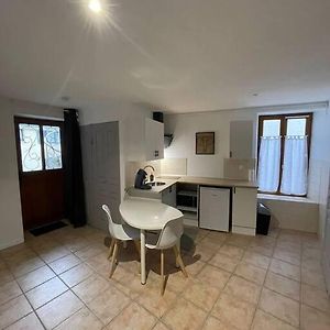 Studio Cosy La Theols A Issoudun Appartement Exterior photo