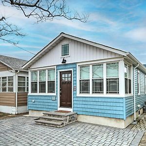 Beach Retreat with BBQ, Patio&Outdoor Shower! Villa Seaside Heights Exterior photo