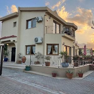 4 Bedroom Villa In Esentepe Girne Exterior photo
