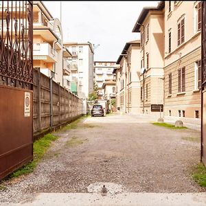 Monolocale Open Space Appartement Legnano Exterior photo