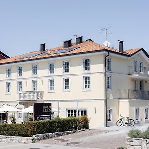 Hotel Eden Sistiana Exterior photo