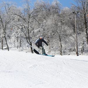 Seven Springs Stonegate 2 Bedroom Standard Condo, Ski-In Out, Sleeps 8! Condo Champion Exterior photo