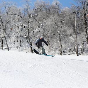 Seven Springs Woodridge 4 Bedroom Premium Condo, Sleeps 10, Deck With Mountain Views Condo Champion Exterior photo