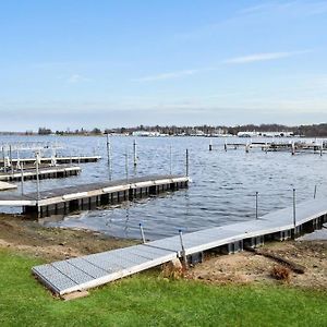 Lakeside House By Michigan Waterfront Luxury Properties Montague Exterior photo