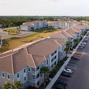 Luxury 3 Bedroom/2 Bathroom Condo In Melbourne Fl With Pool, Gym And Laundry Exterior photo