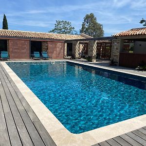 Magnifique Villa Avec Piscine Au Coeur Des Vignes Cogolin Exterior photo