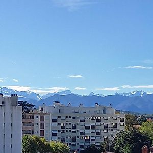 Bienvenue Au Caton Appartement Tarbes Exterior photo