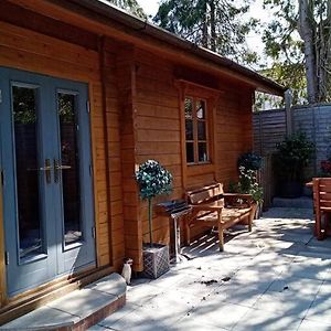 Tranquil Log Cabin Appartement Shepton Mallet Exterior photo