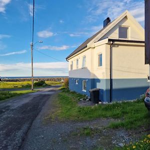 Liten Leilighet I Berlevag Appartement Exterior photo