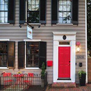 The Poppy Georgetown Guesthouse And Gardens Washington Exterior photo