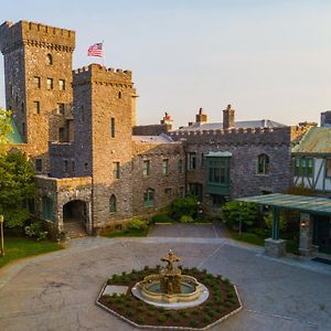 Castle Hotel&Spa Tarrytown Exterior photo