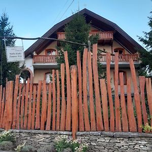 Morvai Panzio Bed and Breakfast Mogyoród Exterior photo