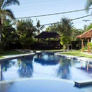 Sunset Villa Senggigi Exterior photo