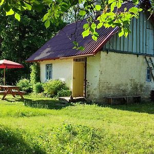 Viini Puhkemaja Pension Mustjala Exterior photo