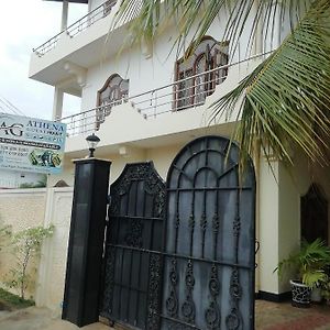 Athena Guest House Trincomalee Exterior photo