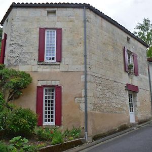 La Maison Du Tourniquet Appartement Aubeterre-sur-Dronne Exterior photo