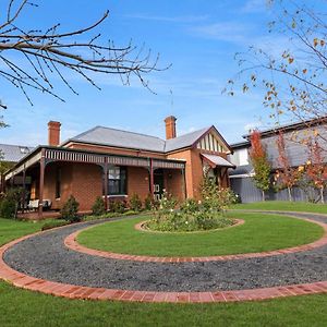 Noble View Villa Bairnsdale Exterior photo